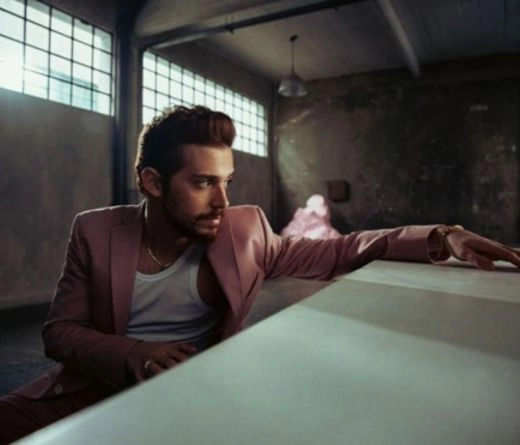 Ruggero - Ruggero lanza su nuevo single y videoclip 